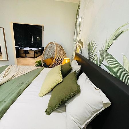 Appartement Exotique Avec Bain Balneo Liège Zewnętrze zdjęcie